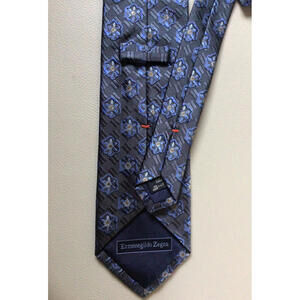 ERMENEGILDO ZEGNA MEN'S TIE BLUE/FLORAL Width: 3.75" Length: 58.5 Woven